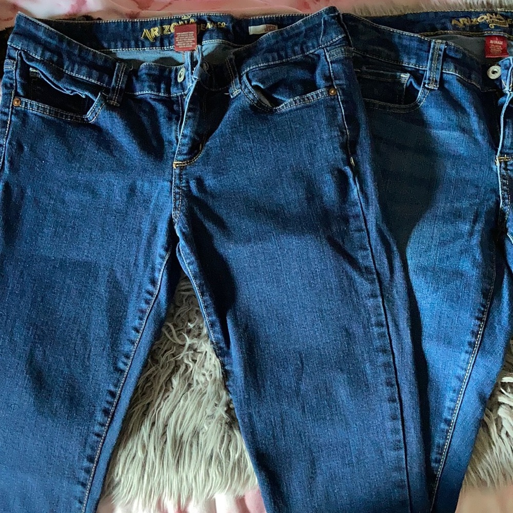 Arizona and Jean company.Dark was and medium wash